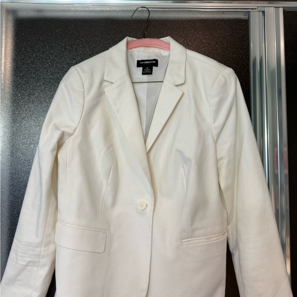 White, Women's Blazer by Liz Claiborne (size medium)